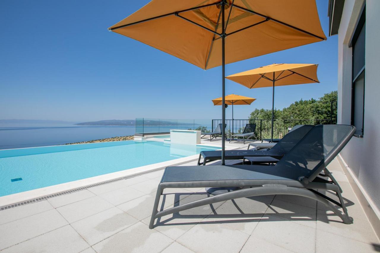 Villa Dinora Makarska Exterior photo